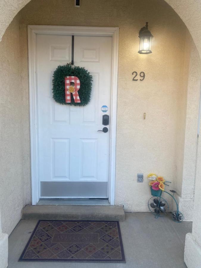 Red Hen Rental - 2 Bed With 1 Full Bath 1 Half Bath Full Kitchen Cedar City Exterior foto